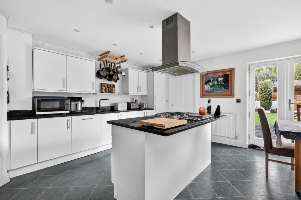 House in Bracknell, The Parks, Birch Hill - View 5
