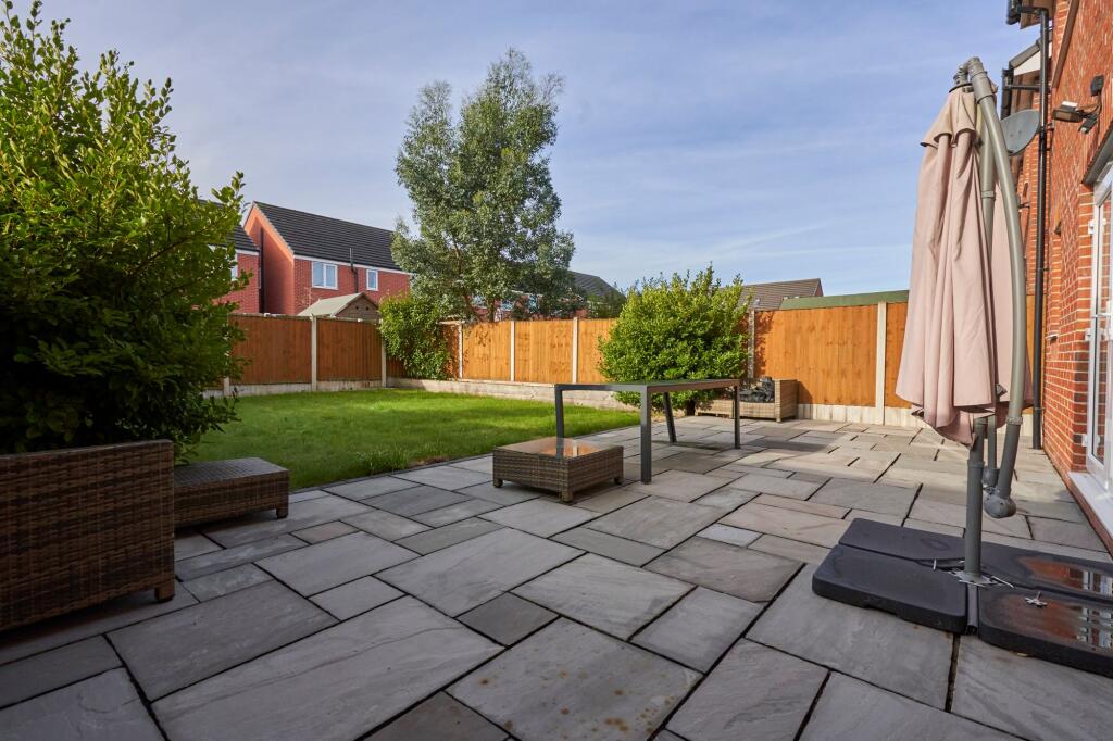 House in St Helens, Liverpool City Region - View 4