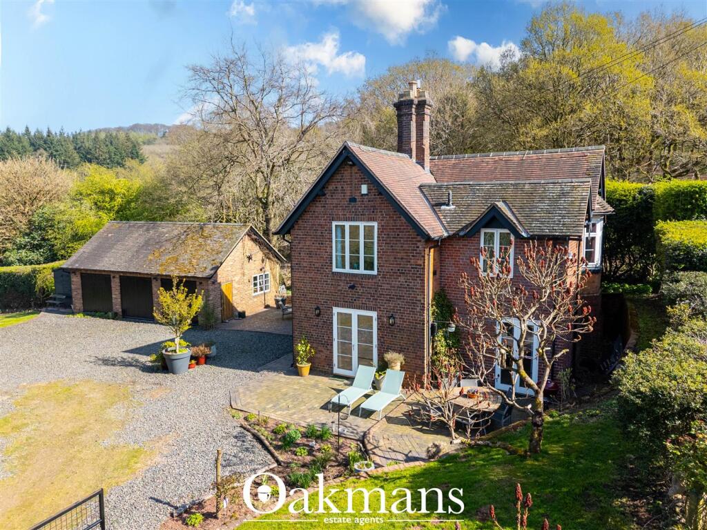 House in Bromsgrove, Hagley - View 3