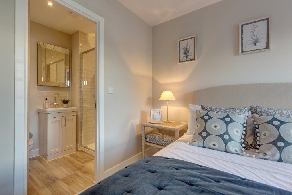 House in South Norfolk, Tharston and Hapton - More