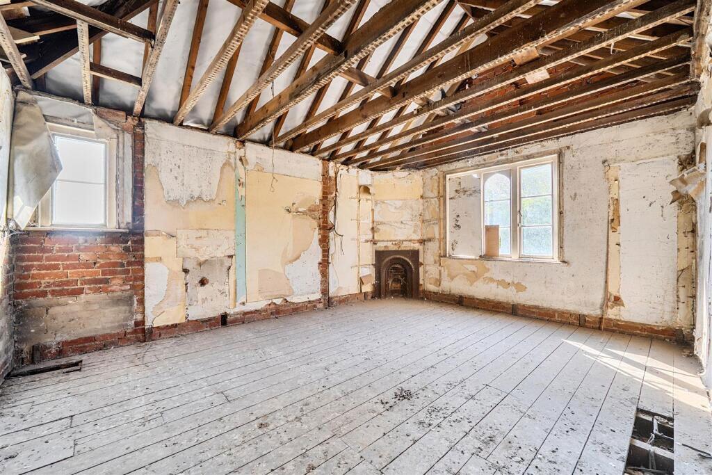 House in Hart, Blackwater and Hawley - More