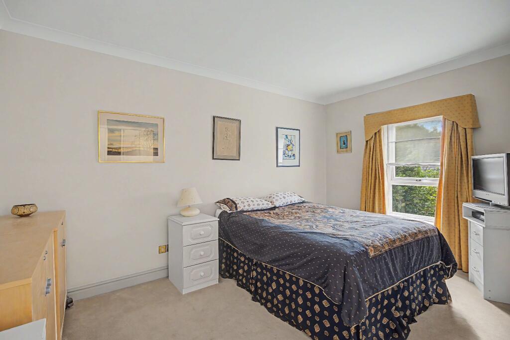 Apartment in Warrington - View 5