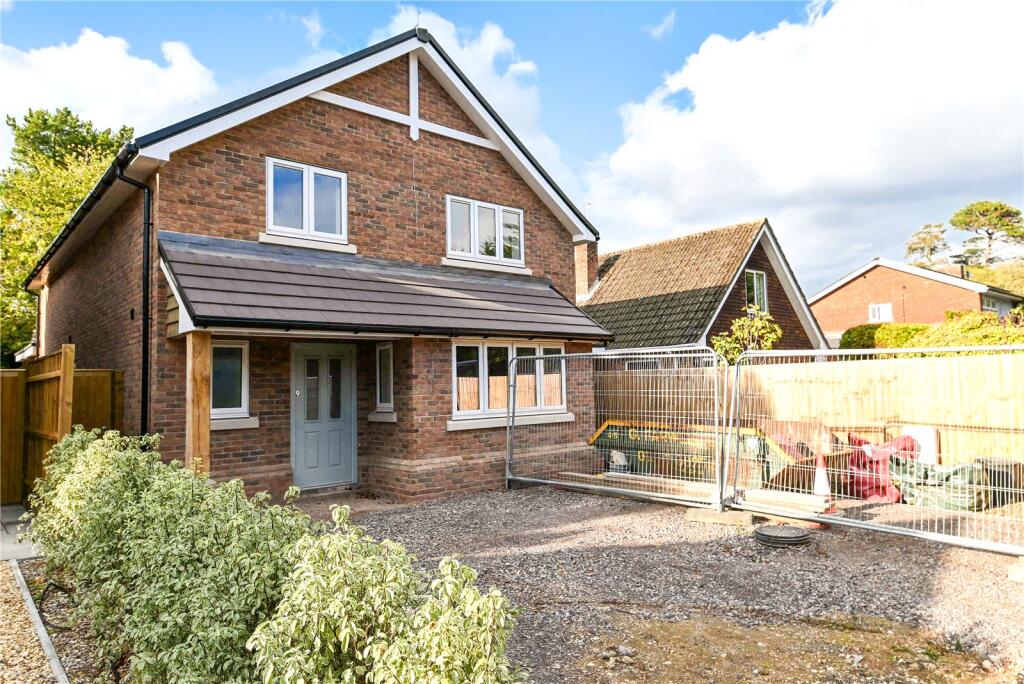 Grange Close, Everton, Lymington, Hampshire, SO41 photo 4