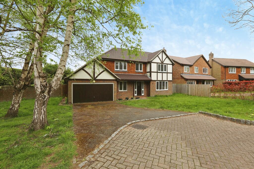Main image of property: Kinnibrugh Drive, Dormansland, Lingfield
