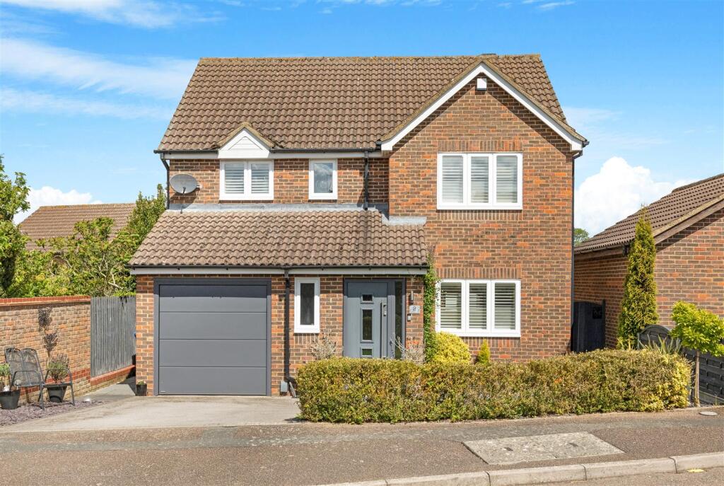 Main image of property: Gainsborough Avenue, Kettering, North Northamptonshire