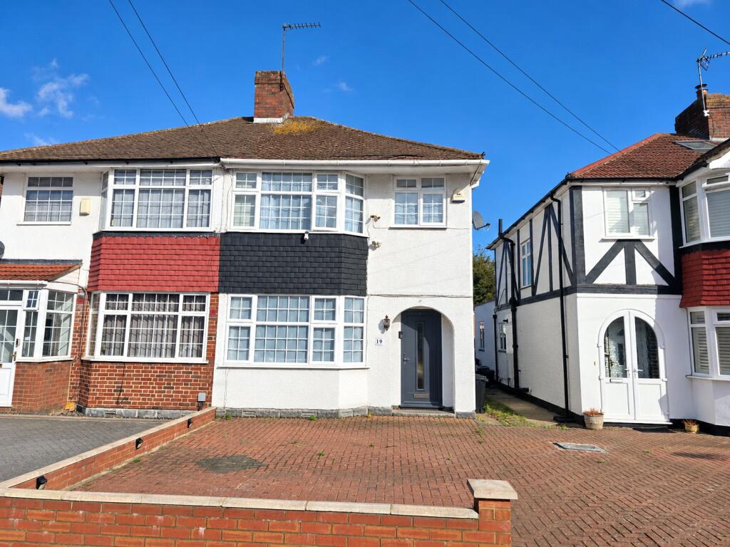 Main image of property: Carlton Avenue, Hayes, Greater London, UB3