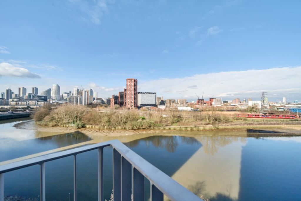 Main image of property: Hope Street London E14