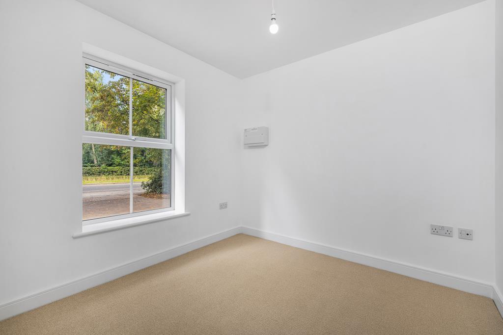House in Peterborough - View 4