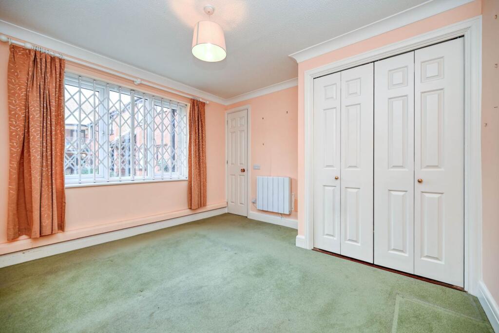 Chiltern Court, Emmer Green photo 4