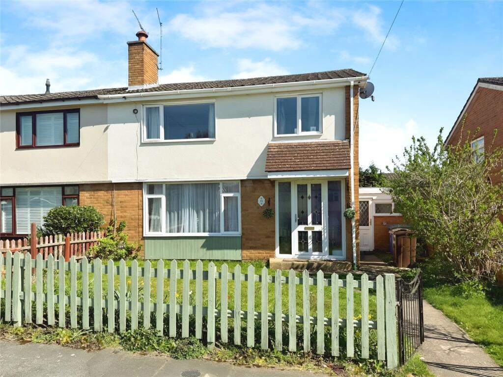 Main image of property: South Meadow, Crowthorne, Berkshire