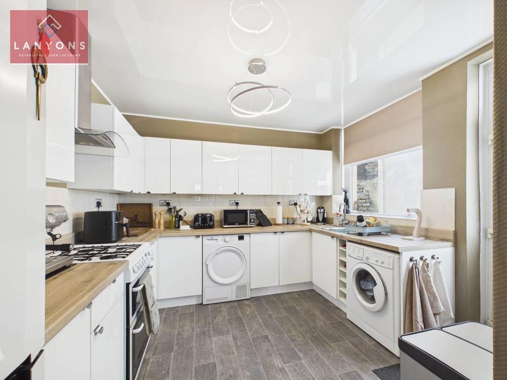 House in Tonypandy - View 4