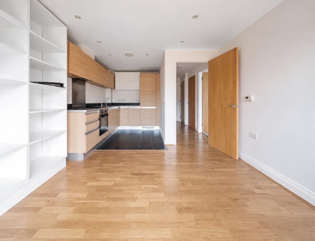 Apartment in Hove, Brighton and Hove - View 3