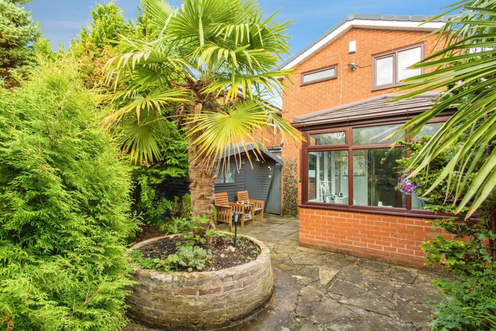 House in Preston, Cuerden Green, Lostock Hall - More