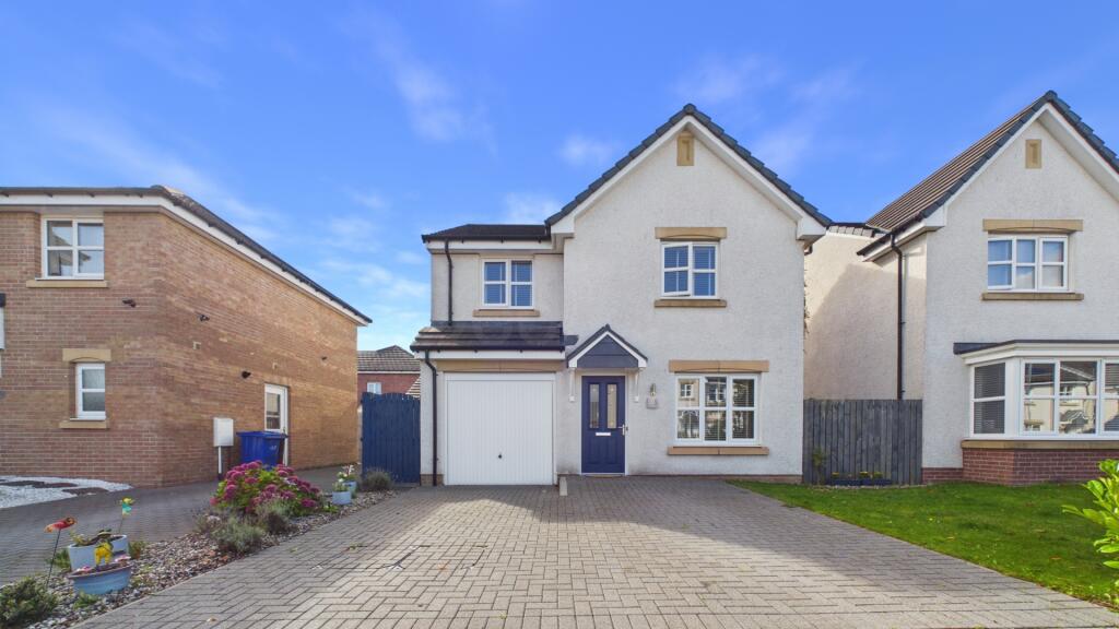 Main image of property: Queen Mary Place, Clydebank, G81