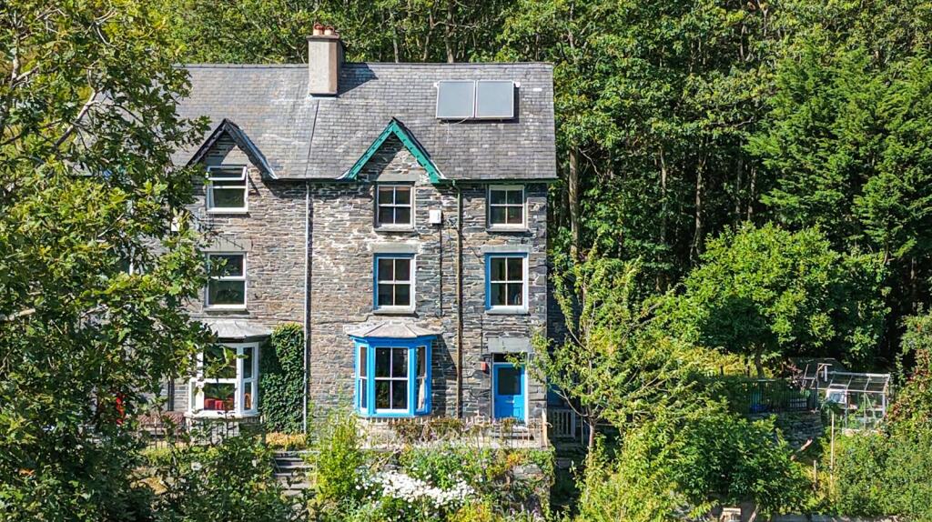 Main image of property: Brynawel, Corris, Machynlleth, SY20 9TQ