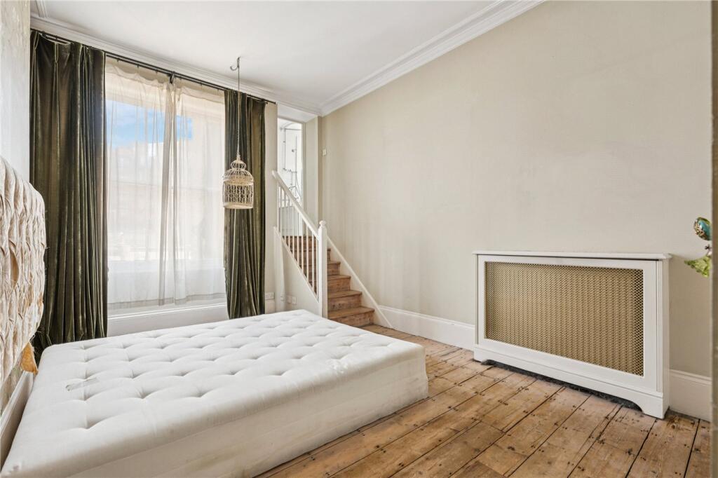 Apartment in London - View 4