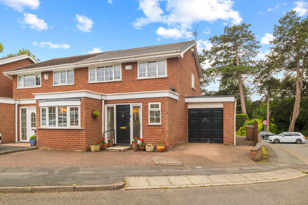Main image of property: Summerfield, Wirral, CH62