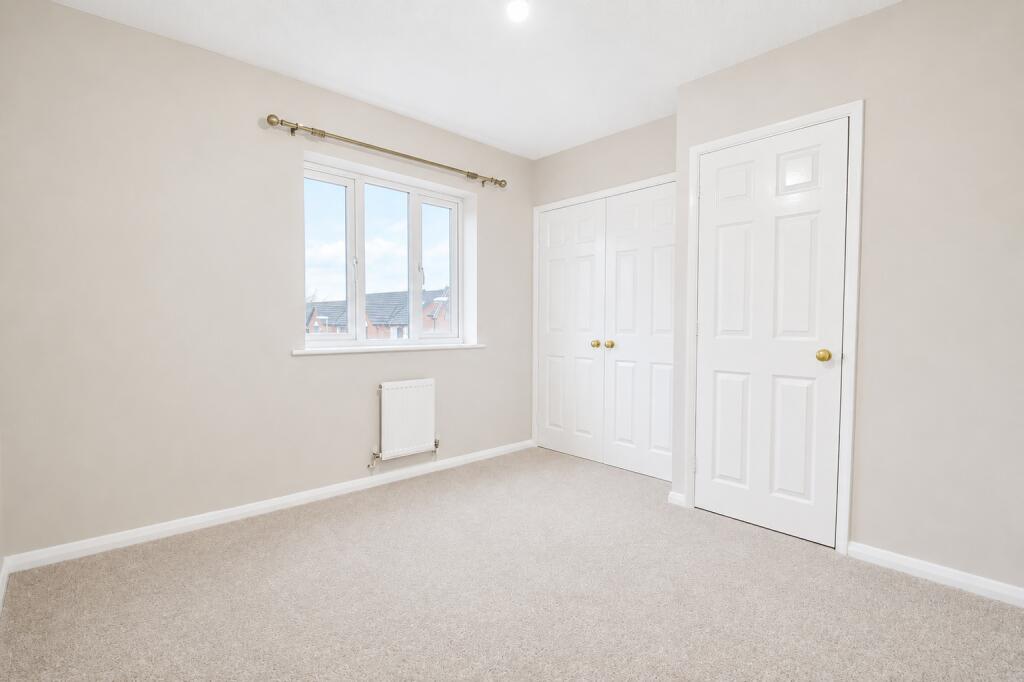 House in Northampton - More