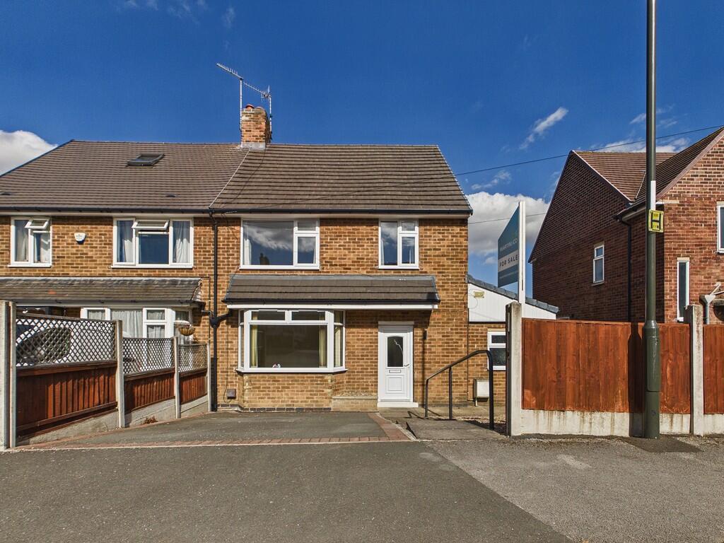 3-bed semi-detached on Hillman Drive, Inkersall, £180,000