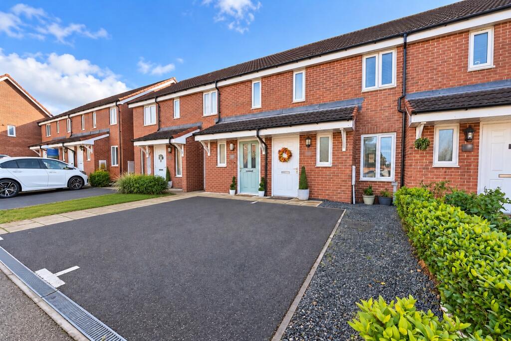 2-bed terraced on Myrtlebury Way, Exeter, EX1 3WX, £230,000