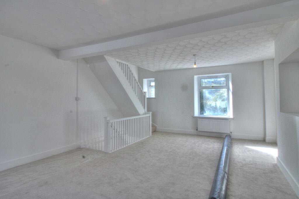 Queens Road, New Tredegar, NP24 photo 2