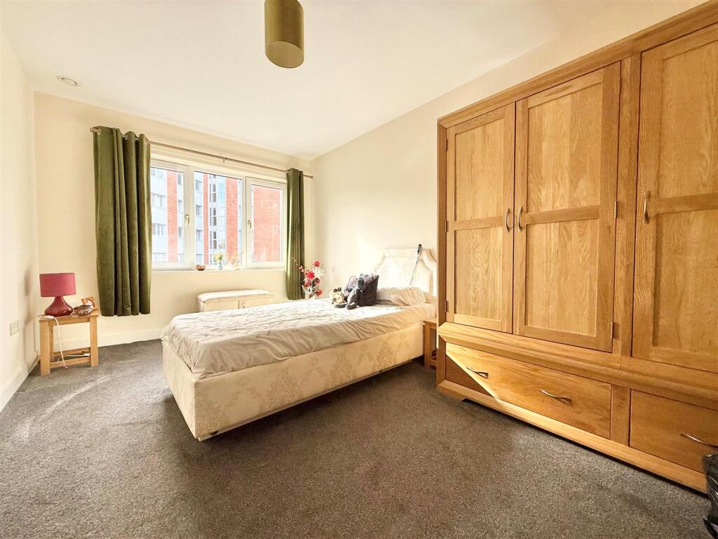 Additional image 7 of Queensridge Court