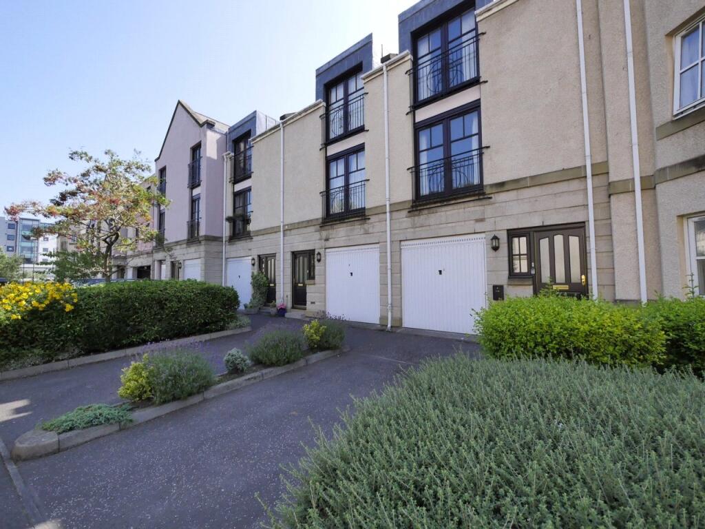Main image of property: Huntingdon Place, Edinburgh, EH7