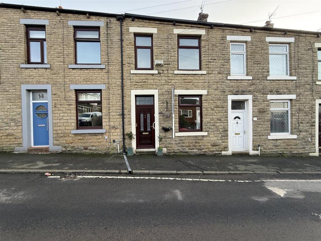 Main image of property: King Street, Mossley