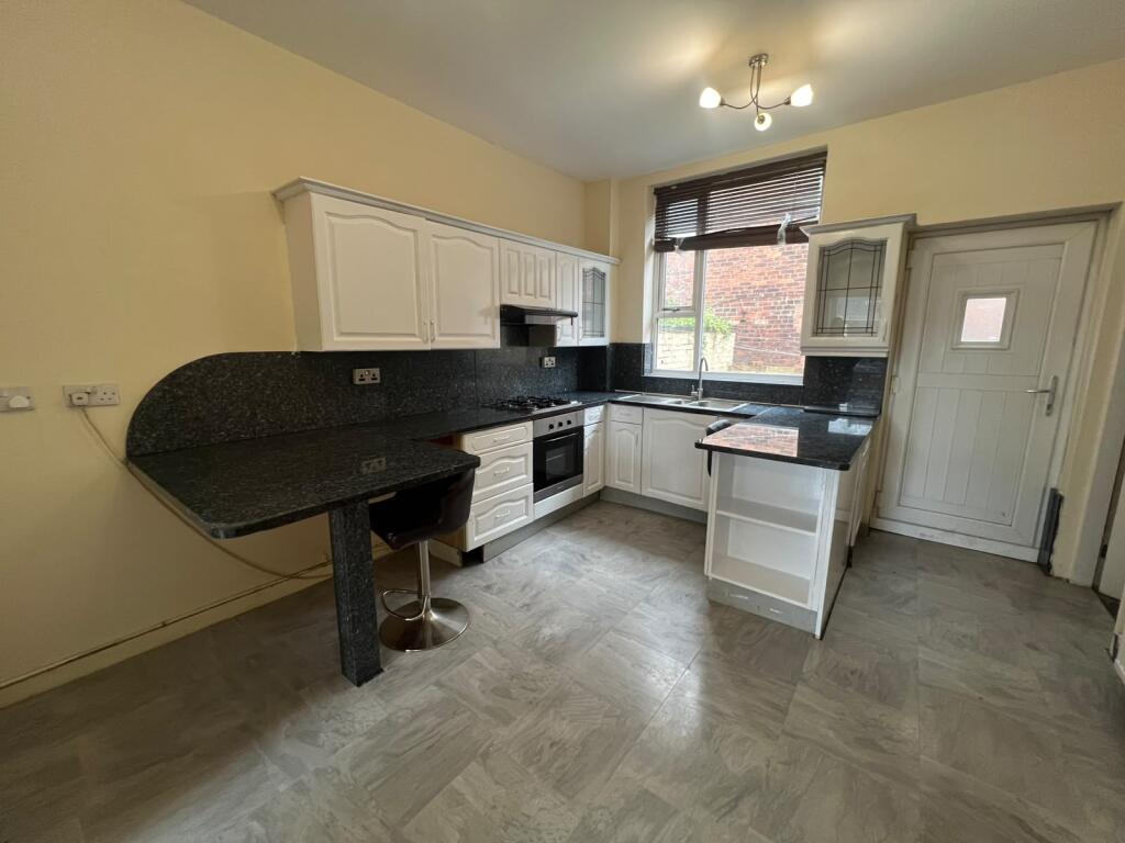 House in Tameside, Greater Manchester - View 4