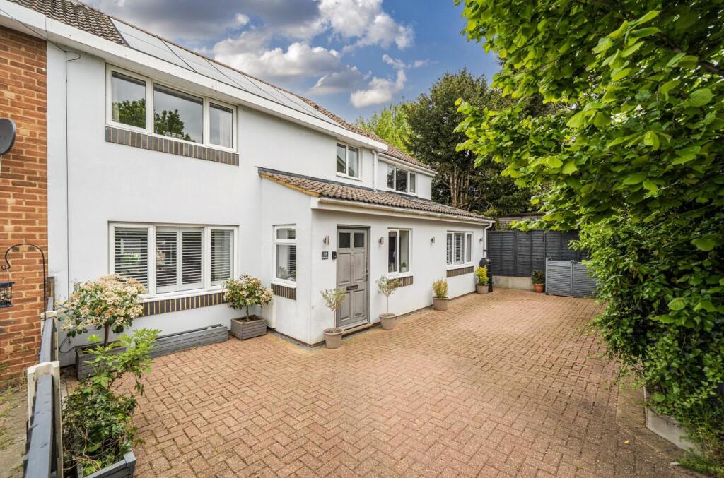 Main image of property: Nether Lane, Flore, Northampton, NN7