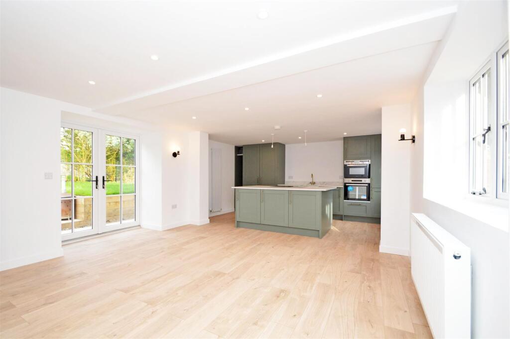 House in Shrewsbury, Frankwell - View 2