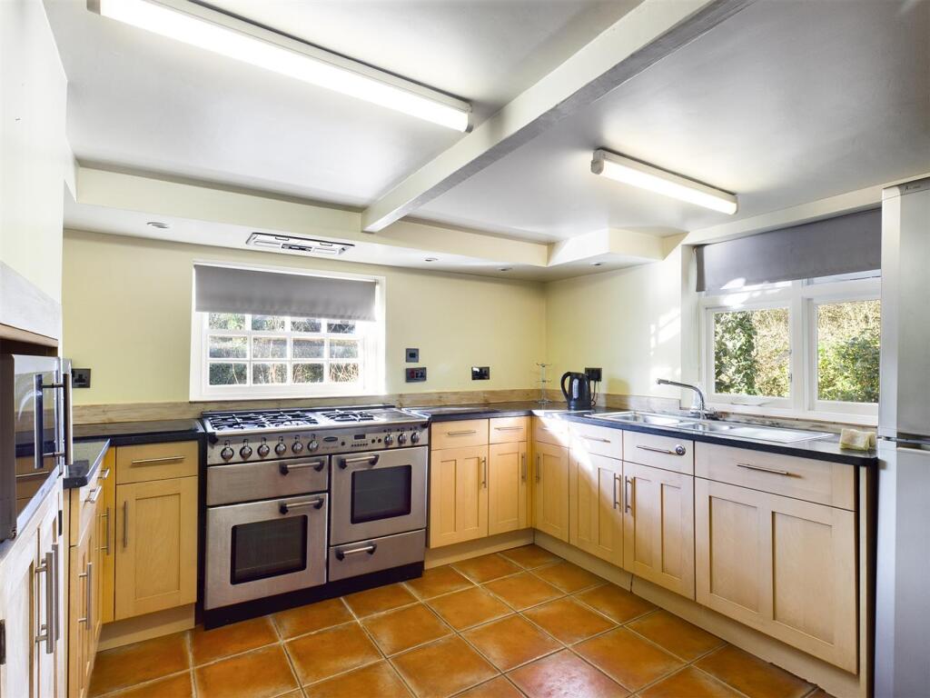 House in East Lindsey, East Keal - View 3