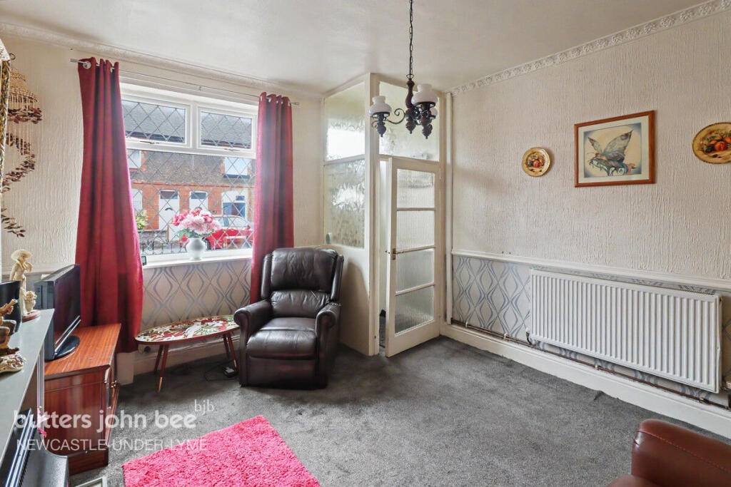 House in Stoke-on-Trent - View 4