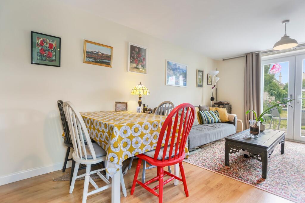 Apartment in Hove, Hangleton - More