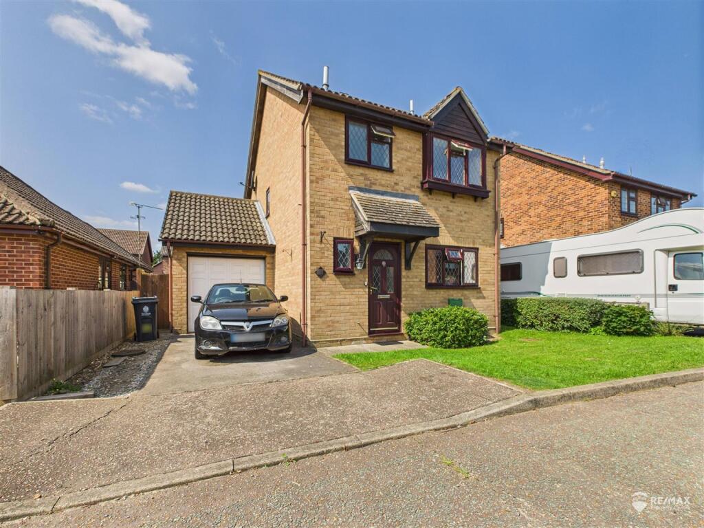 3-bed detached on Aldon Close, Harwich, £270,000