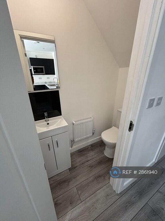 4 bedroom terraced house for rent