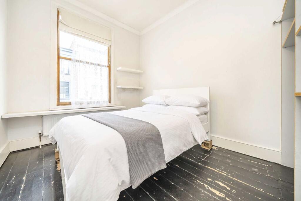 Apartment in London, Hammersmith - View 4