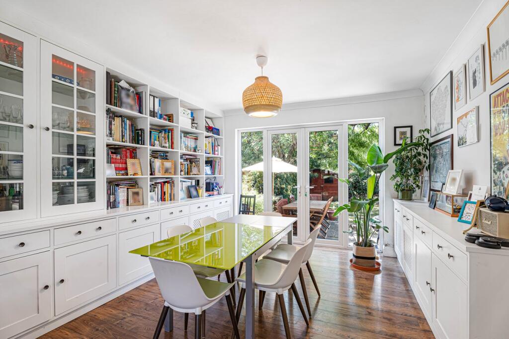 House in London, Strand-on-the-Green - View 5