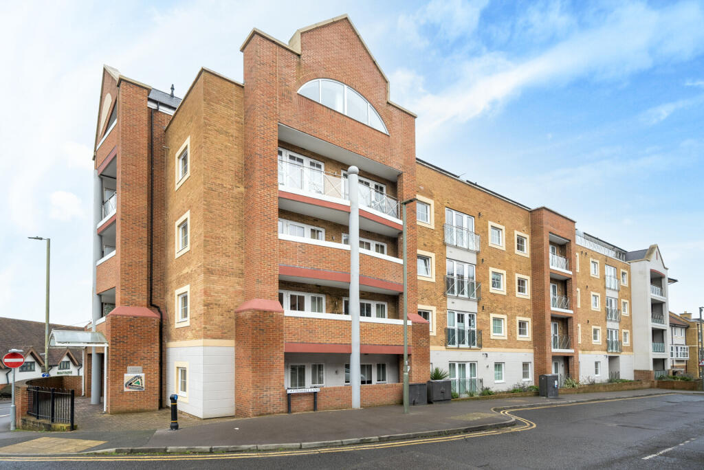Apartment in Waverley, Holloway Hill, Godalming - View 3
