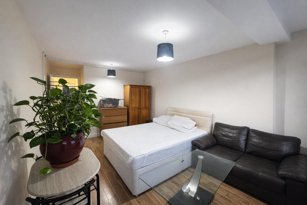 Main image of property: Dane Road, Ashford
