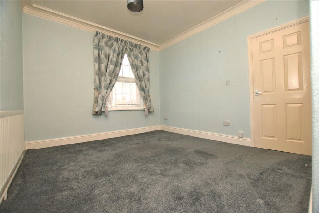 22 and 23 Bridge Street, Brigg, DN20 8LY photo 4