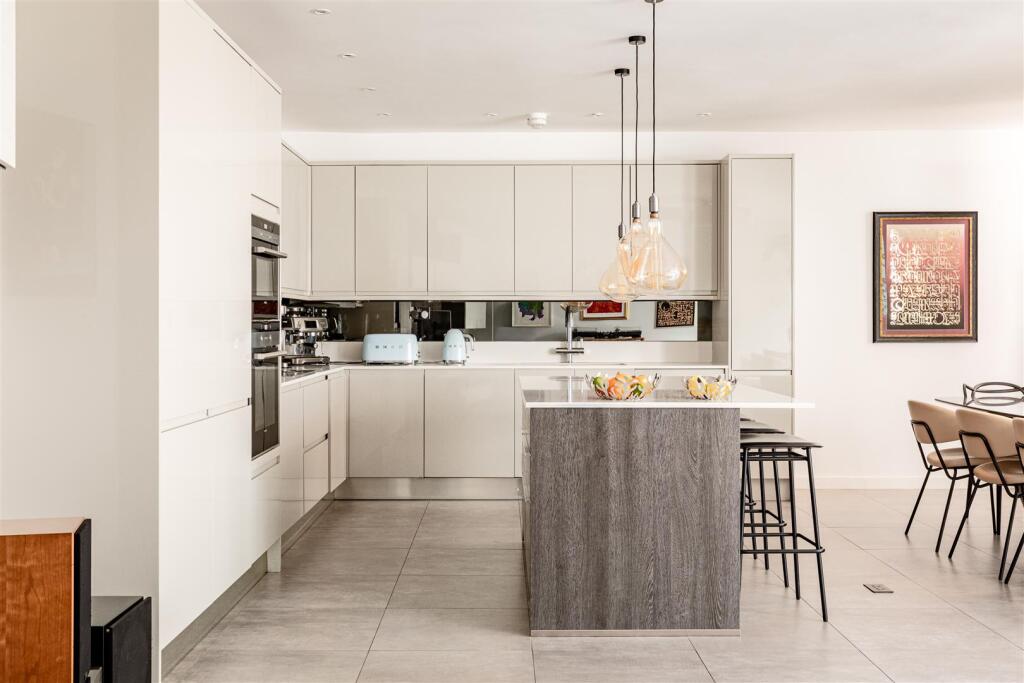 House in London - View 4