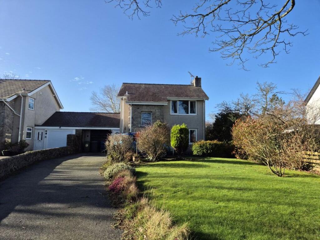 Main image of property: Hillcrest, Llangefni, Anglesey, LL77