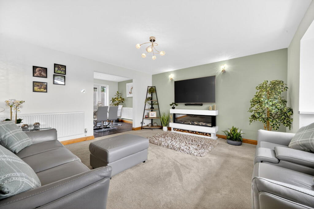 Cardinal Drive, Lisvane, Cardiff photo 4