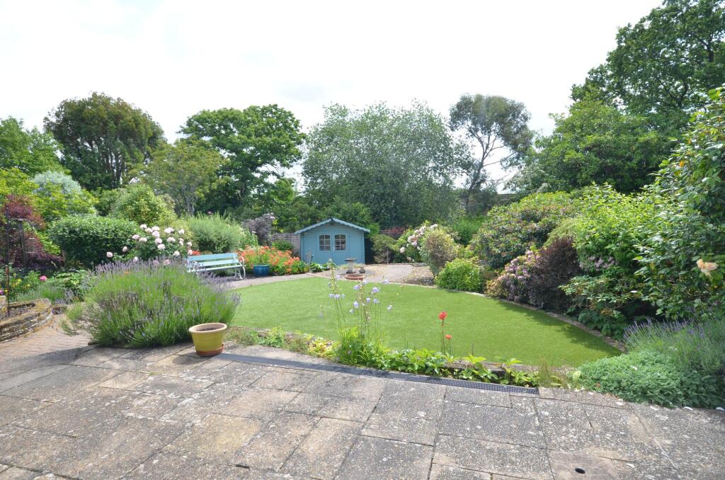 Copse Avenue, Farnham, GU9 - View 4