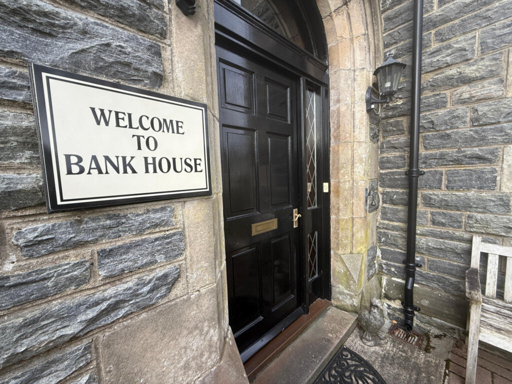 Bank House Bed & Breakfast & Bank House Apartment, Station Road, Fort Augustus. photo 5