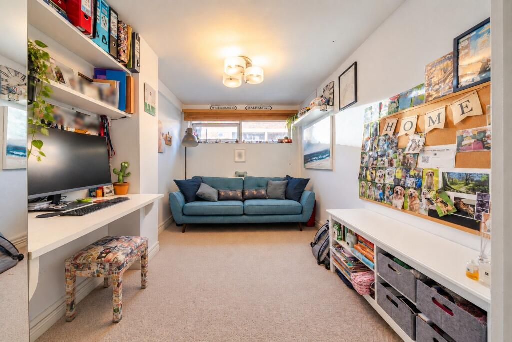 Apartment in London - View 5