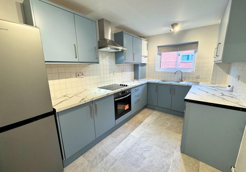 Main image of property: HENDON LANE, FINCHLEY, N3