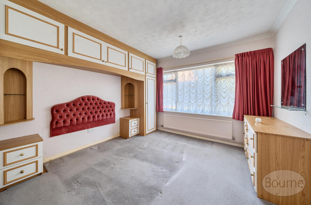 House in Waverley, Farnham - View 5