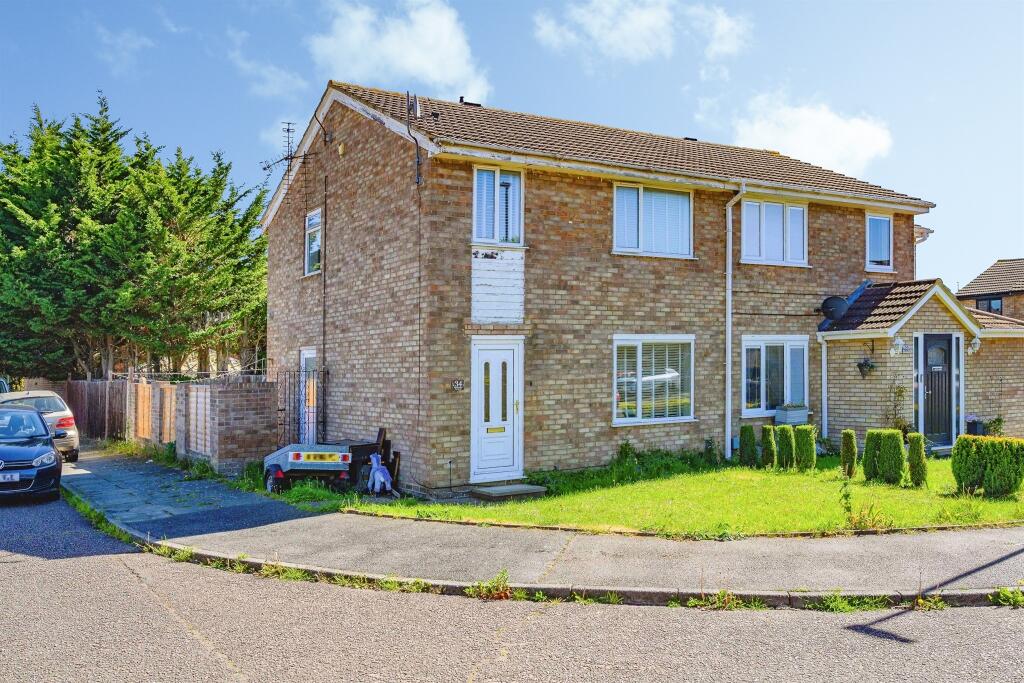 Main image of property: Bembridge Gardens, Luton